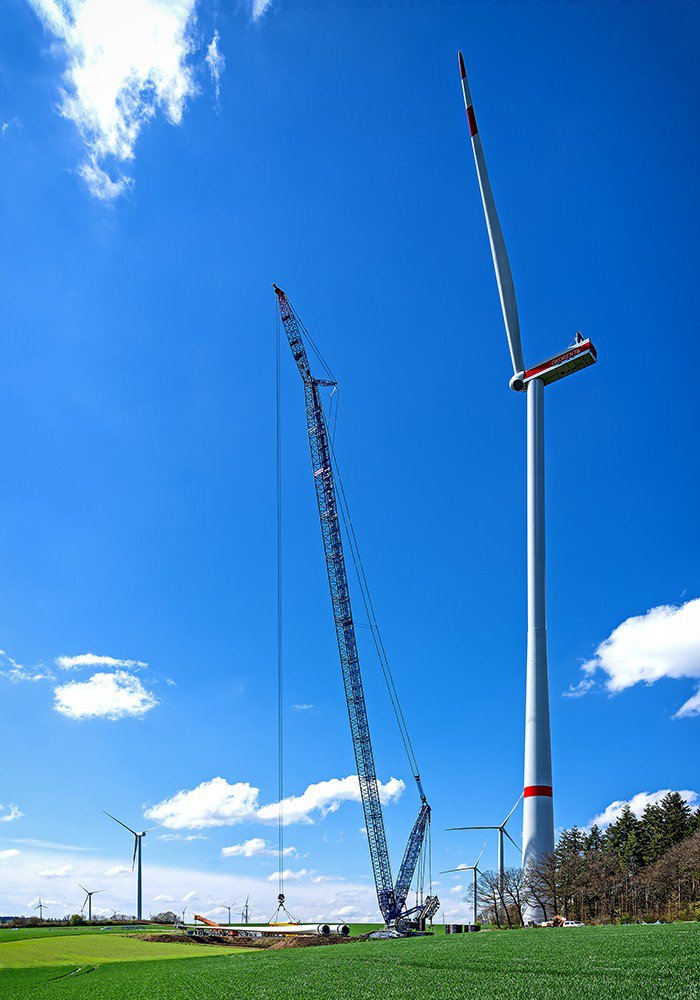 Windpark Dünfus im Aufbau